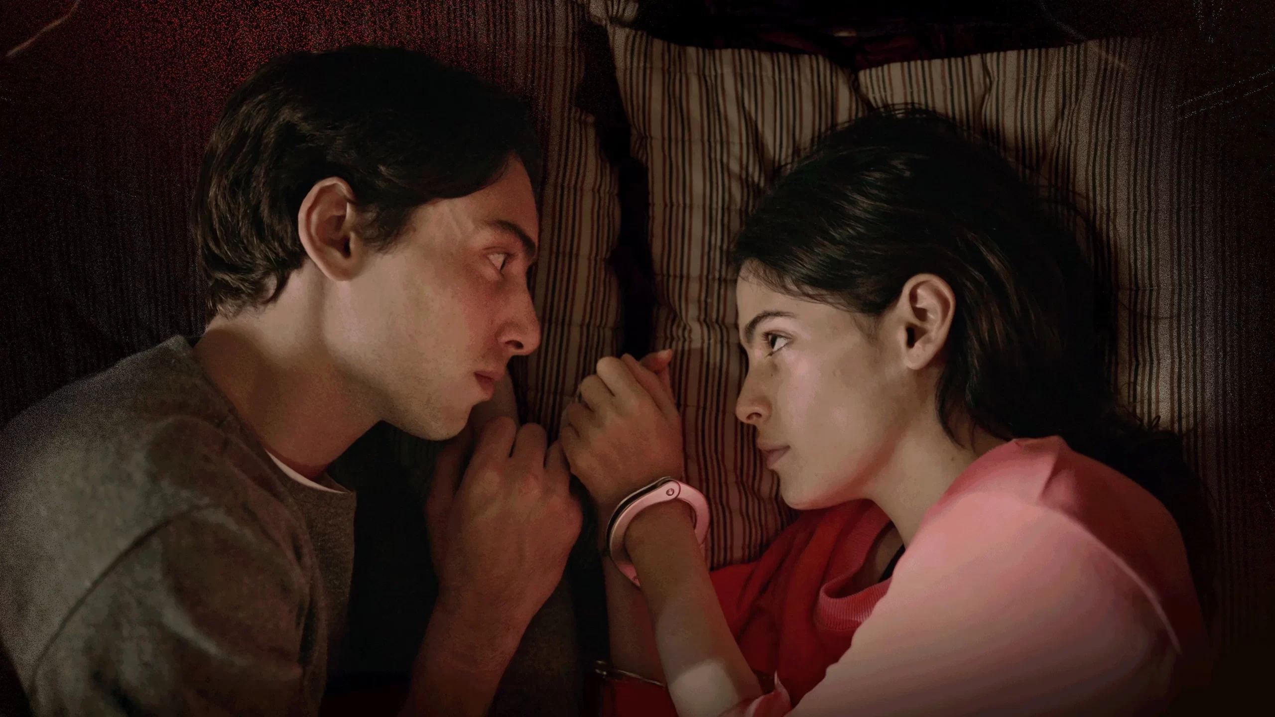 “Dias Perfeitos”: do livro às telas, a obsessão que virou assunto do momento no Globoplay