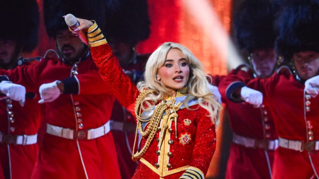 Sabrina Carpenter pode ser uma das atrações do Lollapalooza Brasil em 2026