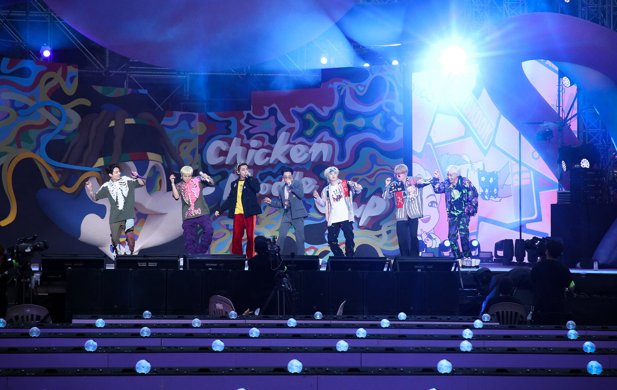 Rede cinemas exibe maratona de shows do BTS; saiba como assistir