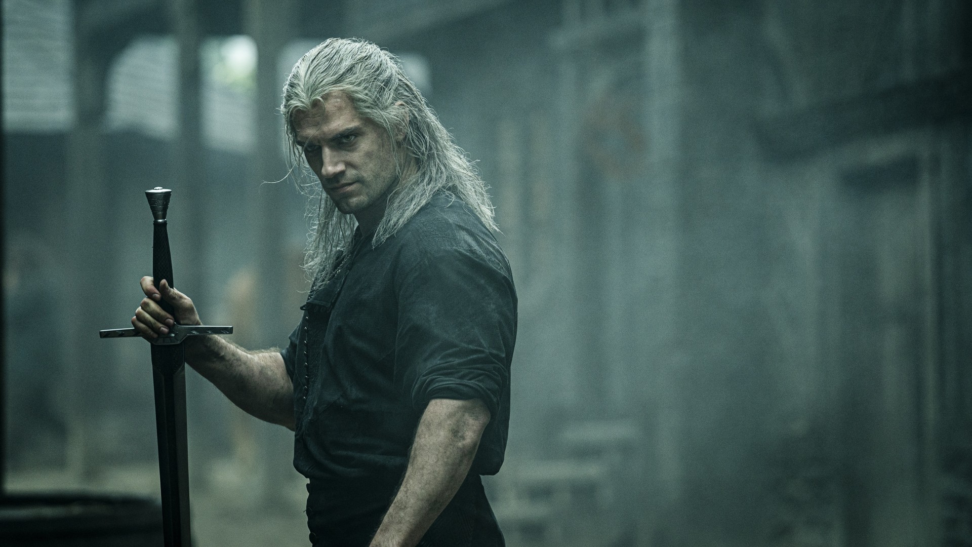 Henry Cavill como Geralt de Rivia em The Witcher (Reprodução / Netflix)