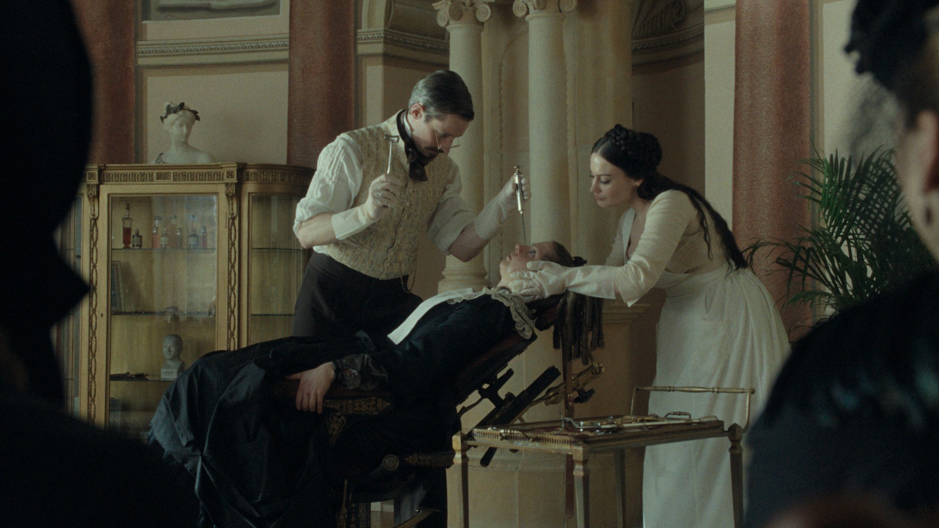 Cena de A Meia-Irmã Feia (Divulgação / Marcel Zyskind)