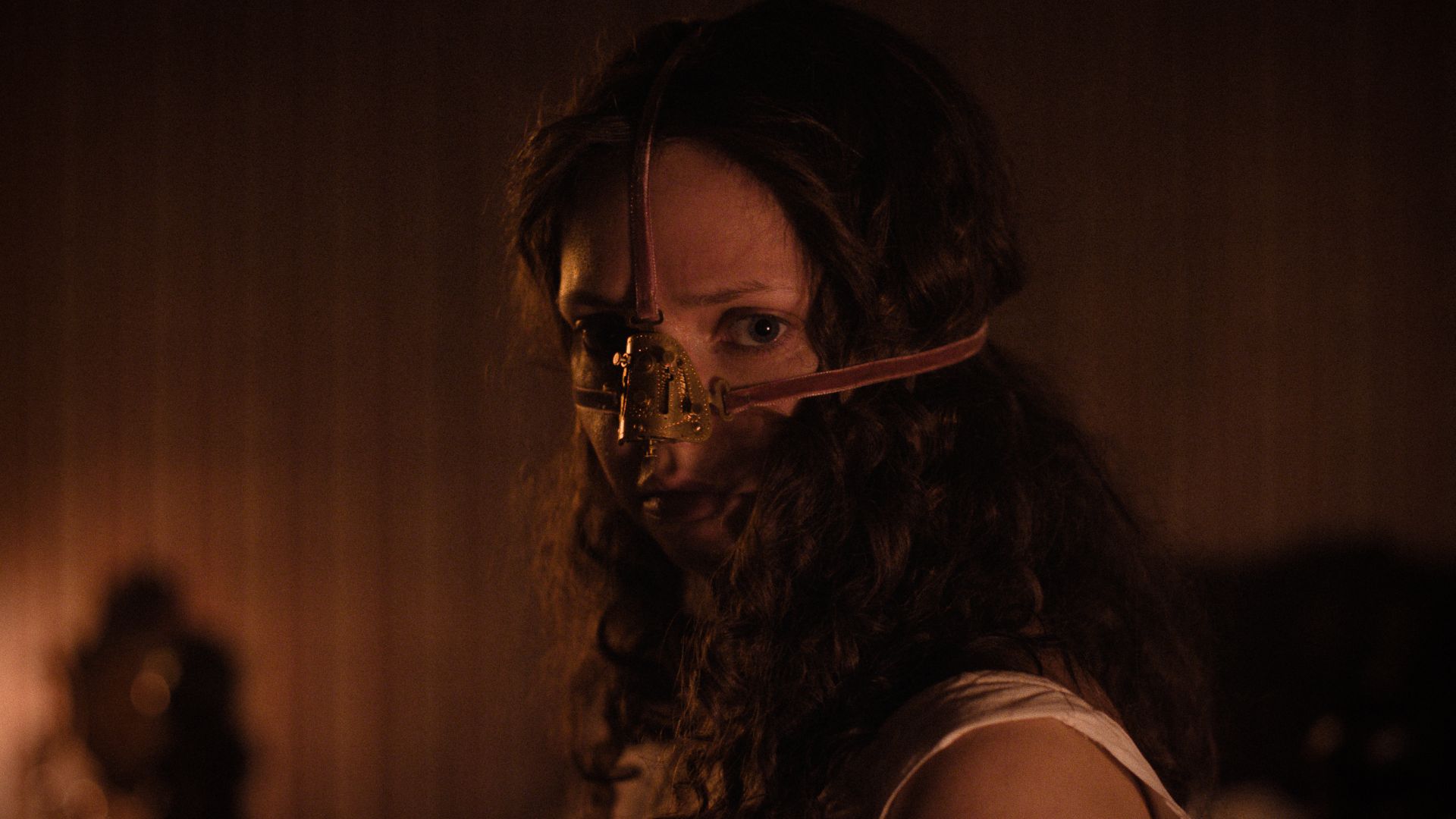 A Meia-Irmã Feia transforma conto de fadas em um pesadelo sobre beleza e dor