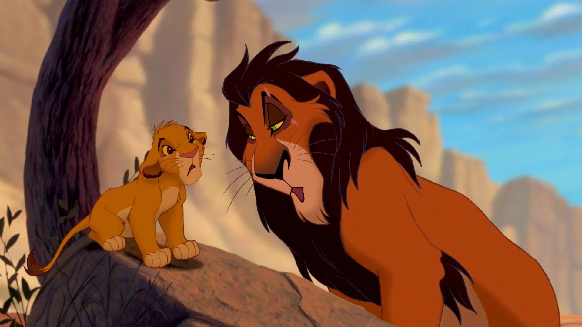 Simba e Scar em O Rei Leão (Reprodução / Disney)