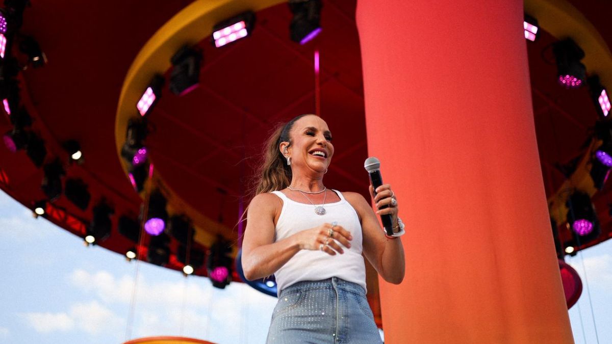 Ivete Sangalo brilha na estreia do “Ivete Clareou” em São Paulo