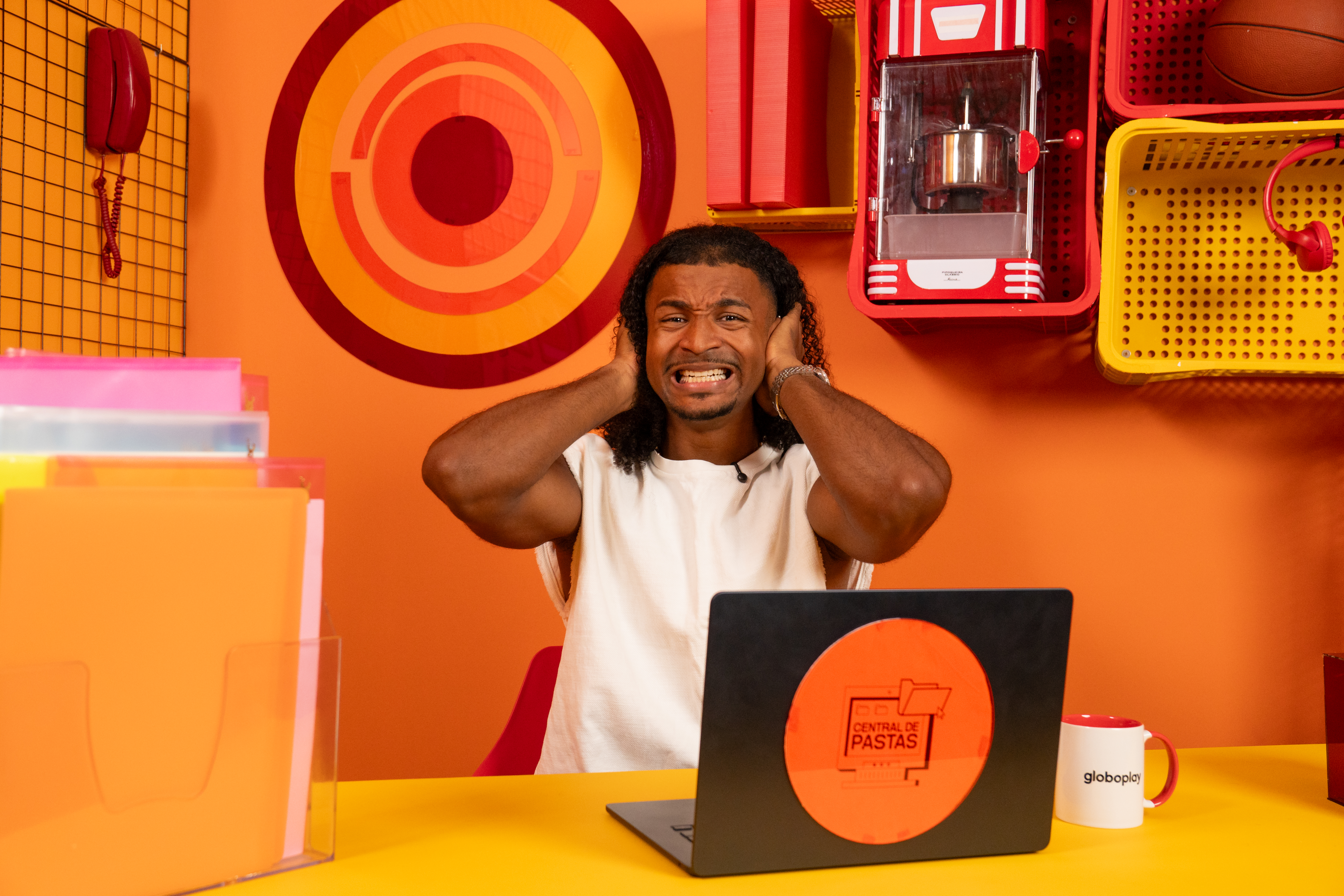 Tet Trem estreia “Central de Pastas”, novo projeto da Globoplay que resume semanalmente os principais acontecimentos do BBB 26.