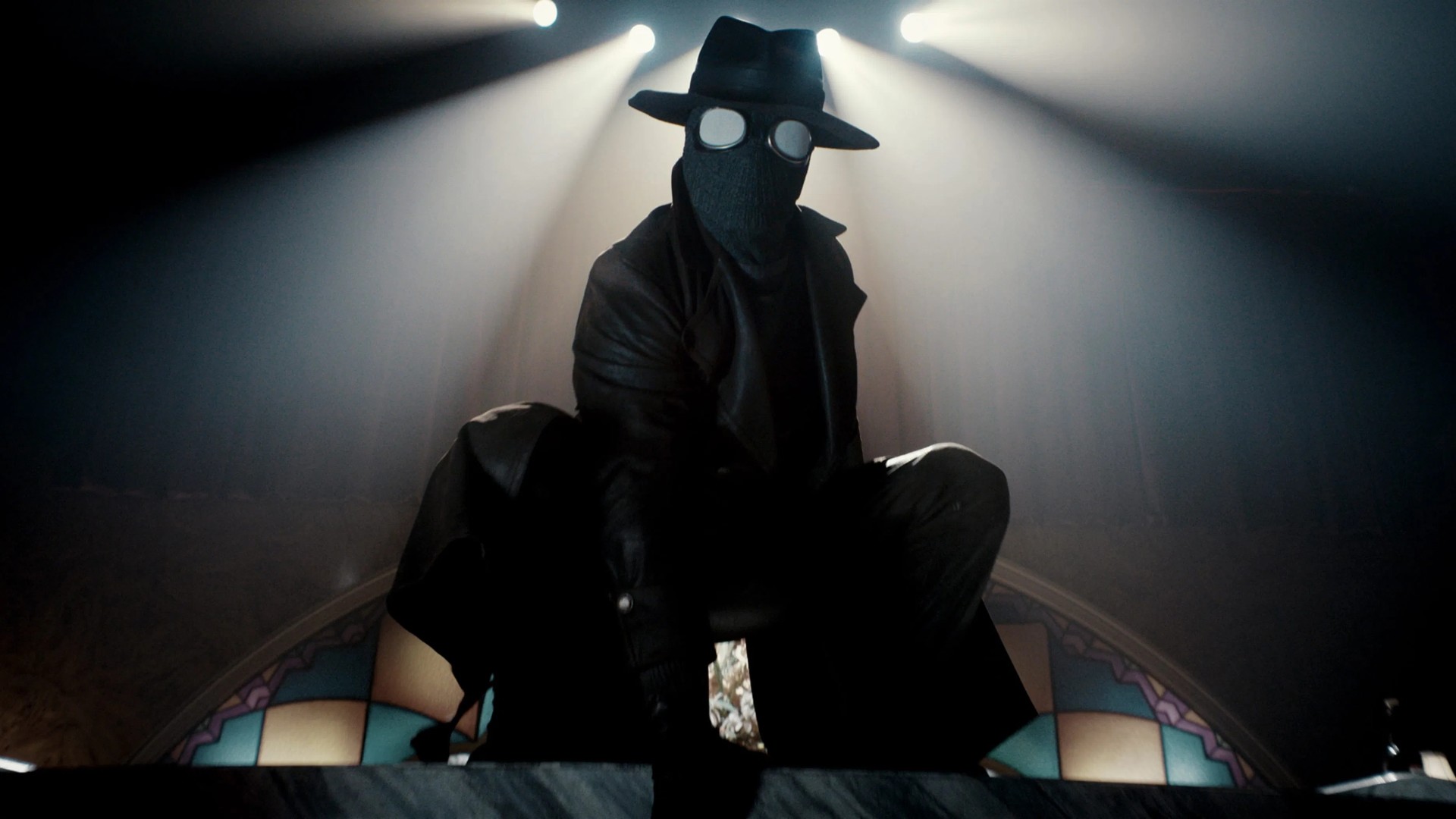 Homem-Aranha Noir (Nicolas Cage) em Spider-Noir (Reprodução / Prime Video)