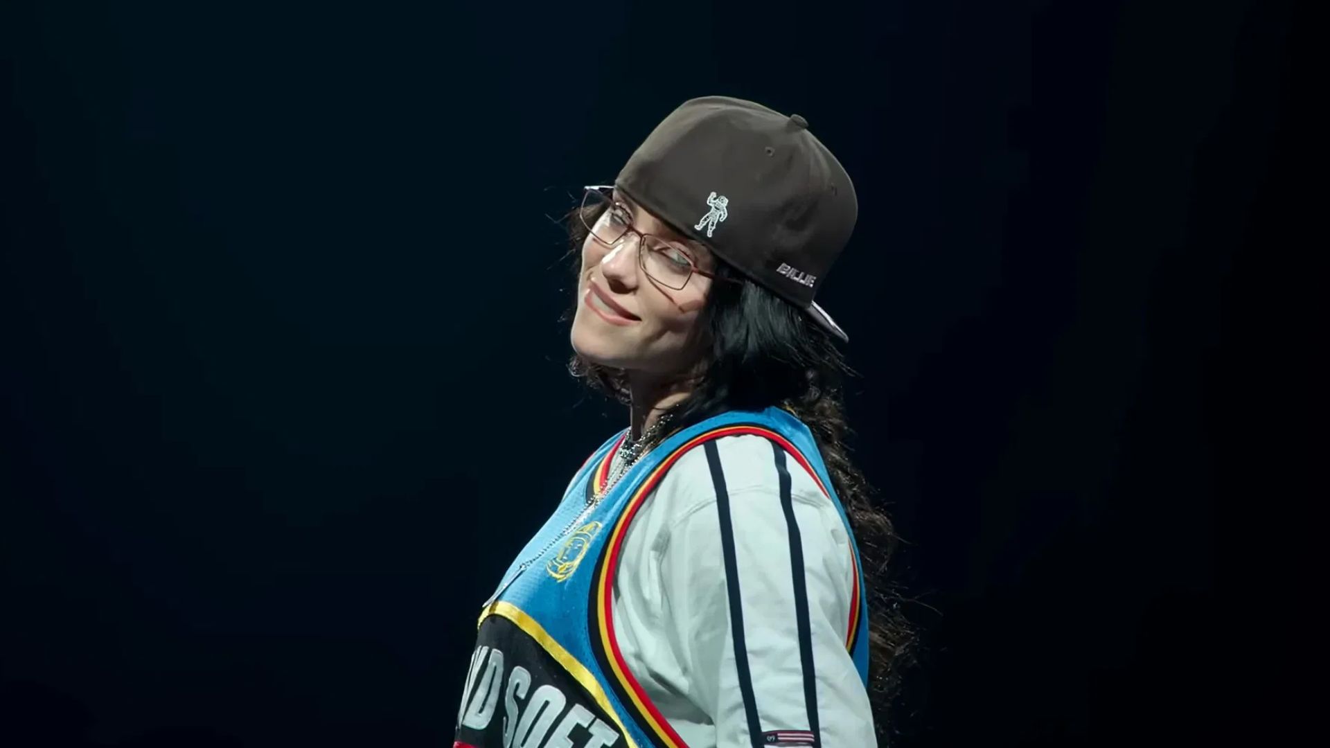 Billie Eilish ganha filme da turnê em 3D dirigido por James Cameron