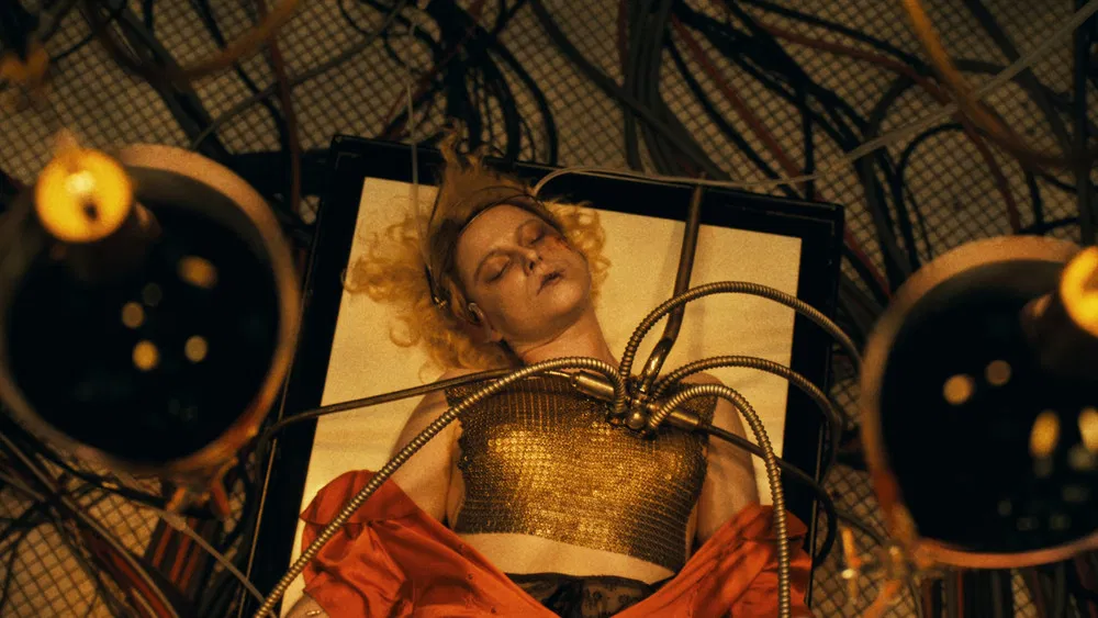 “A Noiva!”, quando o amor é criação e prisão