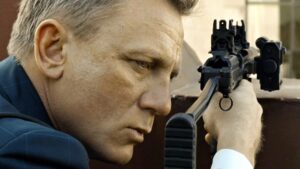 Diretor revela propostas ousadas para dirigir James Bond