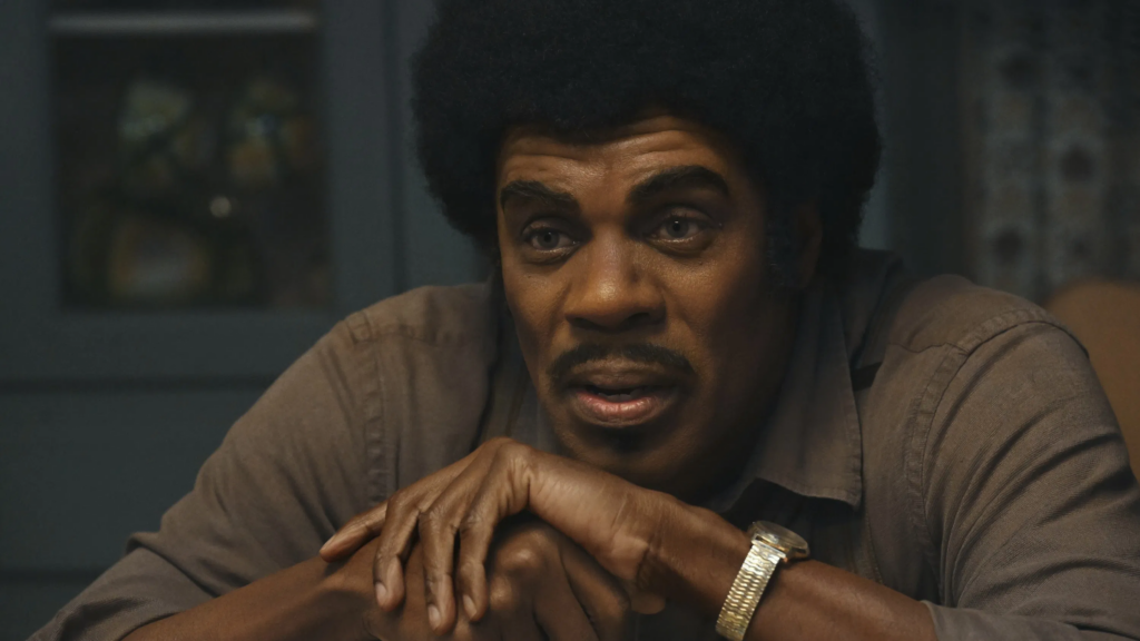 Colman Domingo como Joseph Jackson em cena de Michael