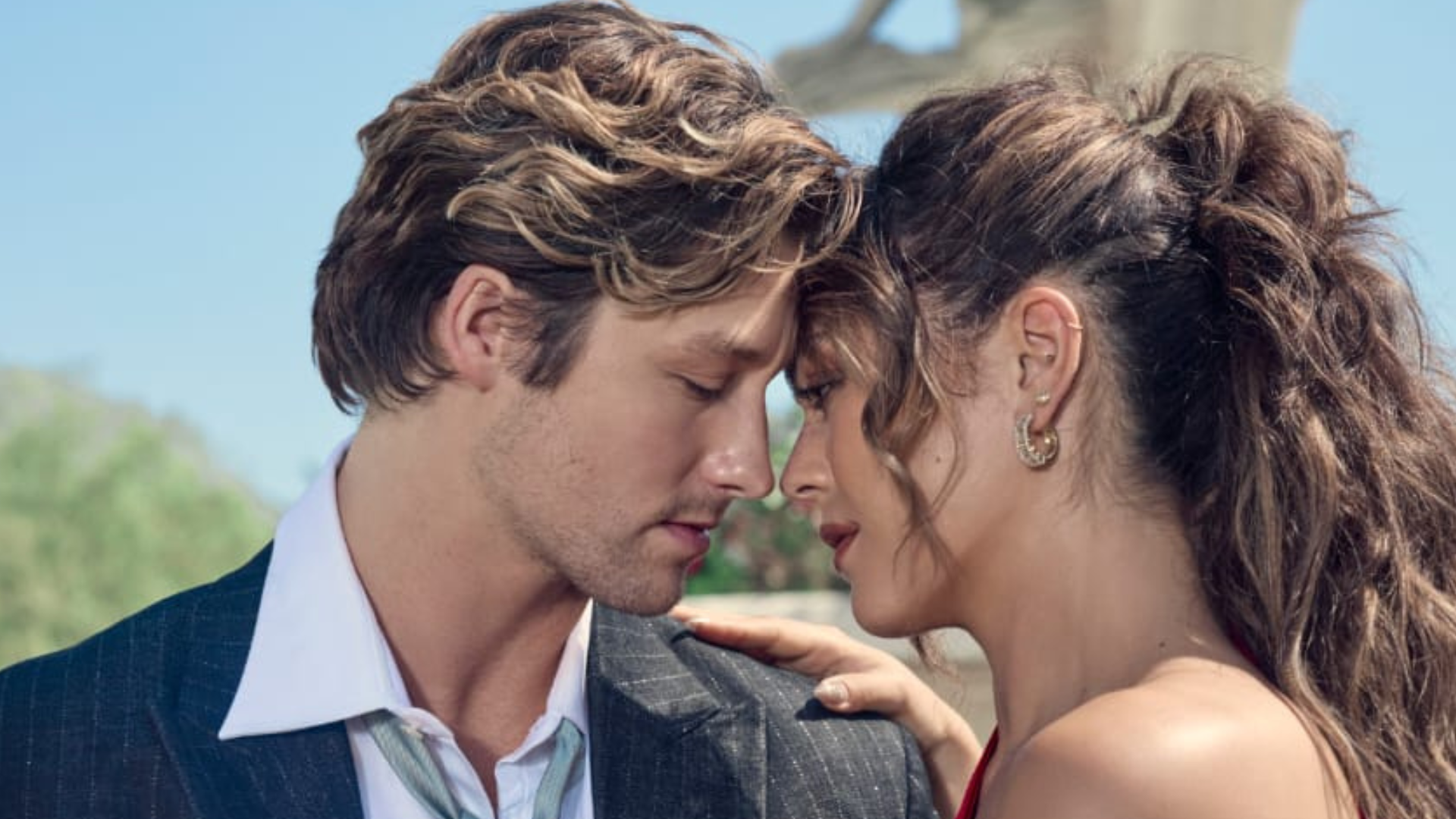 Off Campus: Prime Video revela casal da 2ª temporada