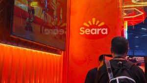 Airfryer vira controle e estande da Seara na gamescom latam