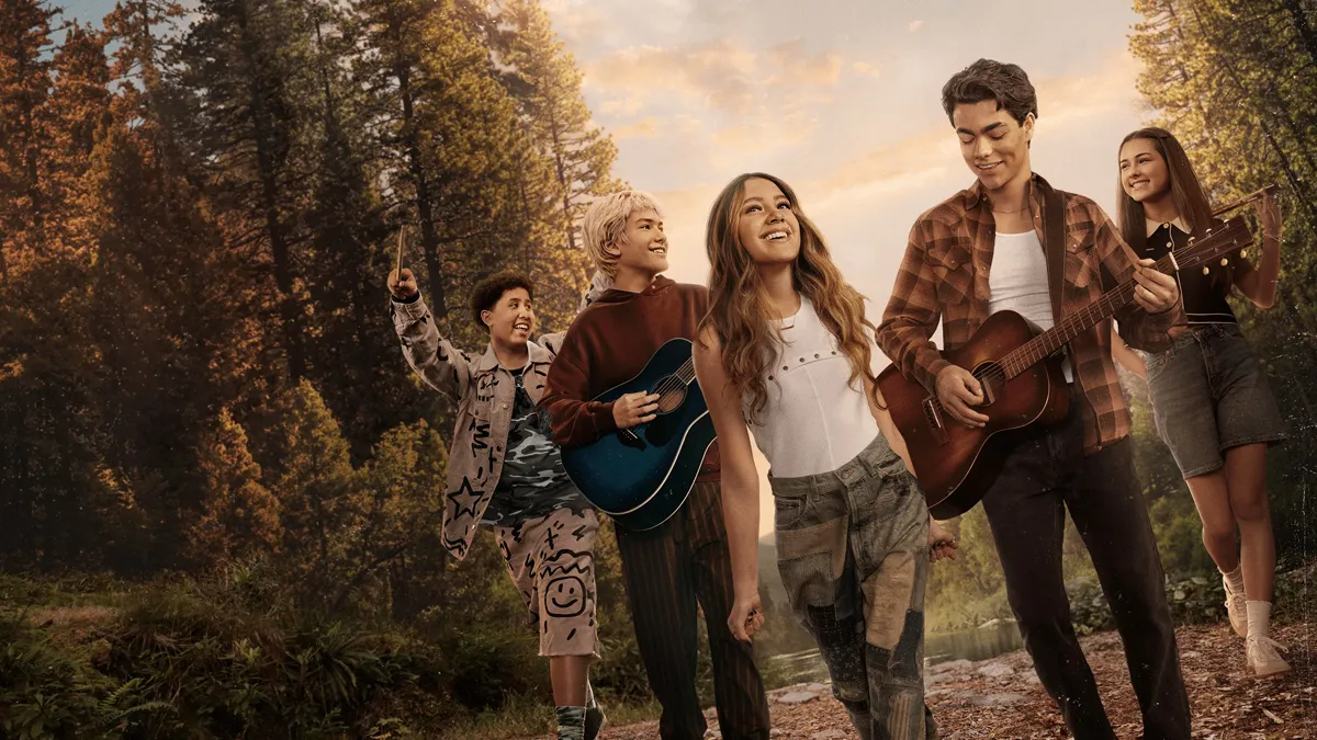 Elenco de Camp Rock 3 em material promocional do filme.
